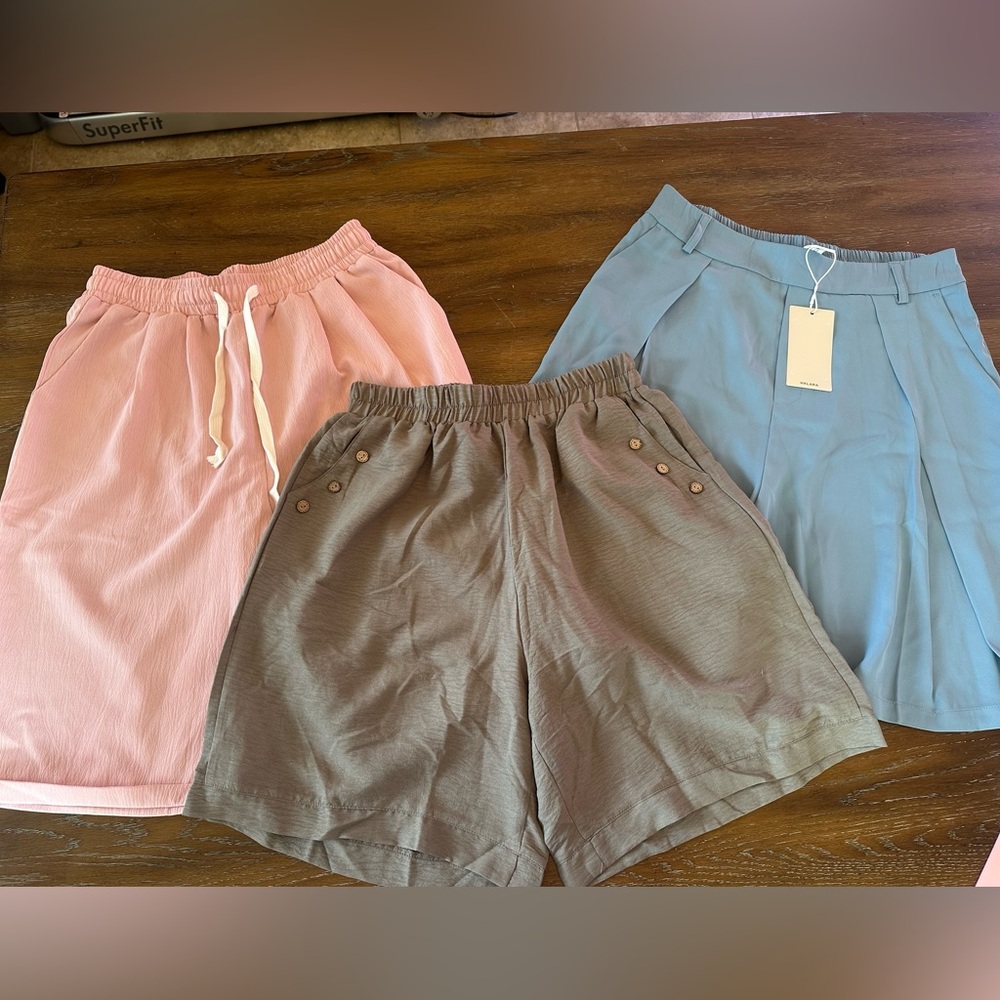 Women’s dressy shorts - Halara